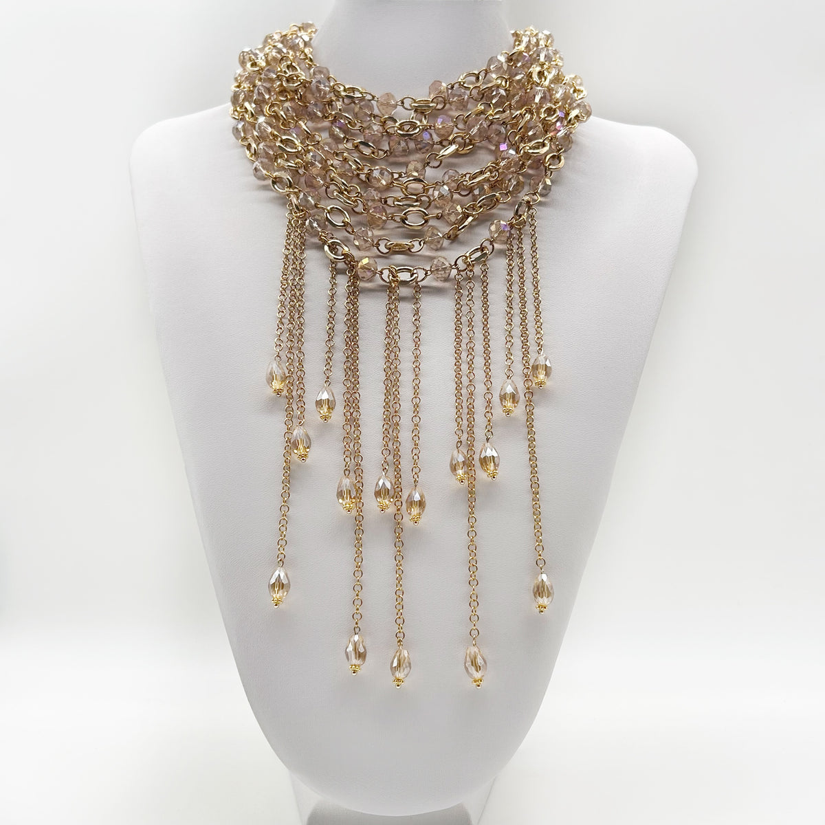 Collana Rugiada con cristalli champagne e catene dorate – Chicèchic